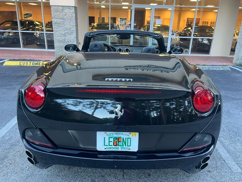2010 Ferrari California - Image 6 of 31