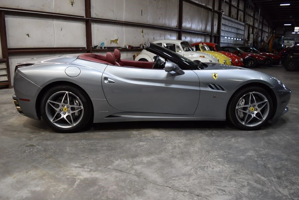 2010 Ferrari California - Image 12 of 21