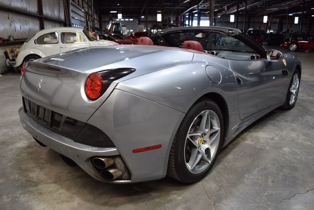 2010 Ferrari California - Image 10 of 21