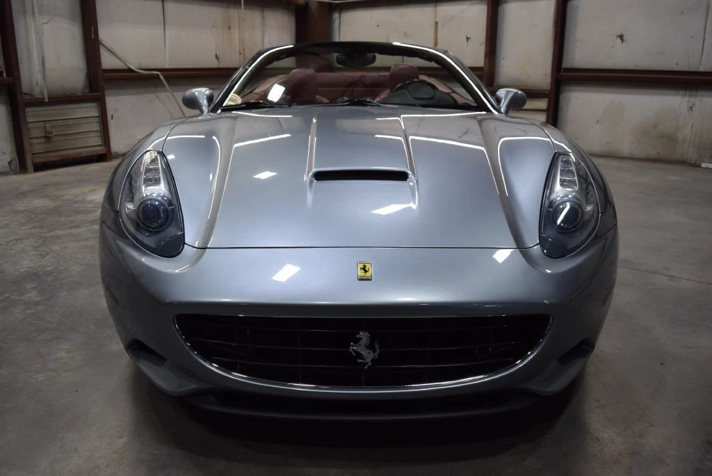 2010 Ferrari California - Image 2 of 21