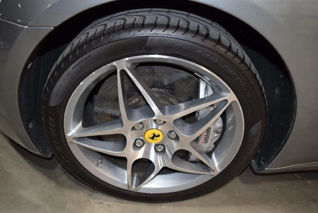 2010 Ferrari California - Image 19 of 21