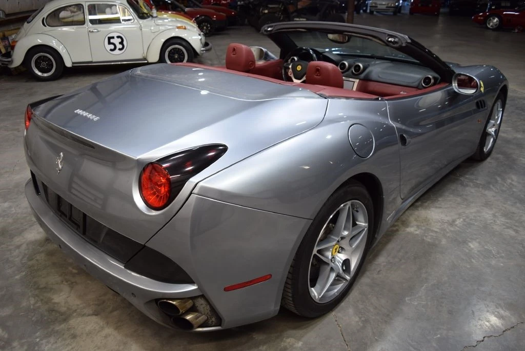 2010 Ferrari California - Image 11 of 21