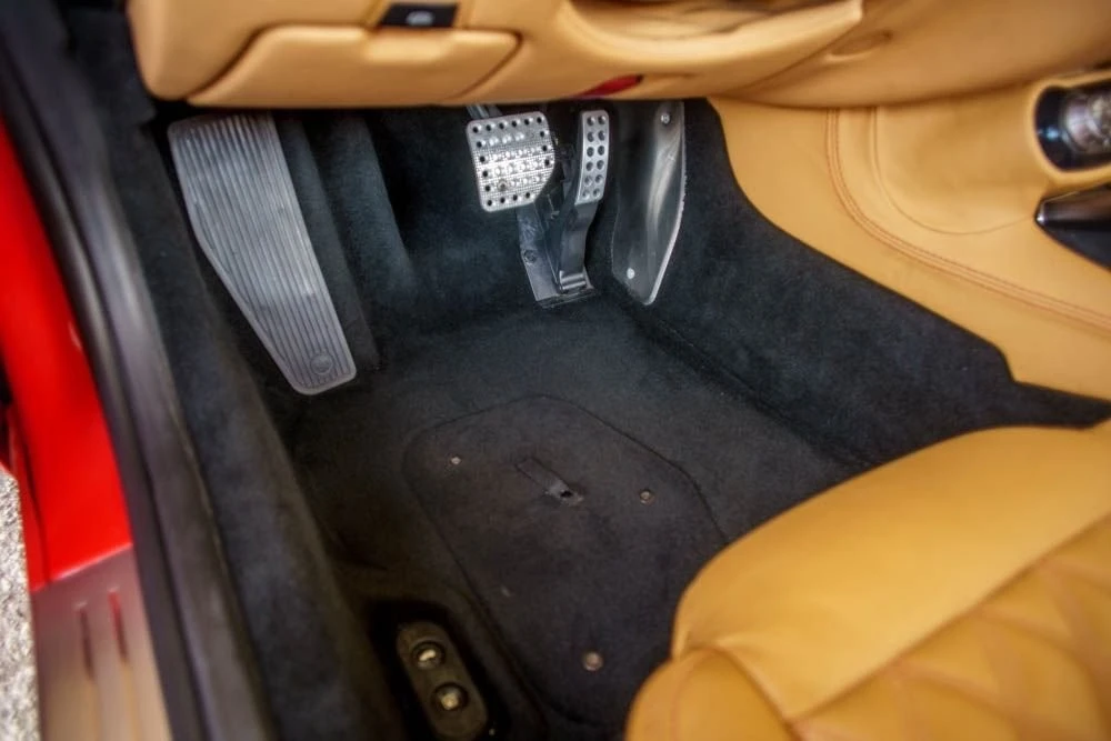 2010 Ferrari California - Image 17 of 21
