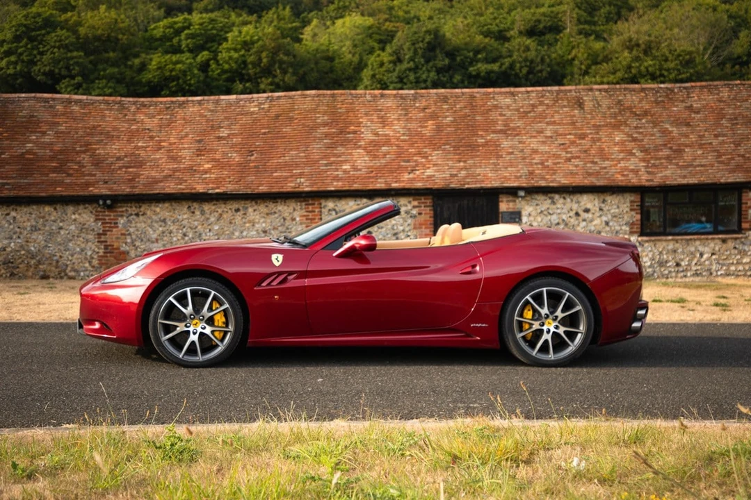 2010 Ferrari California - Image 17 of 30