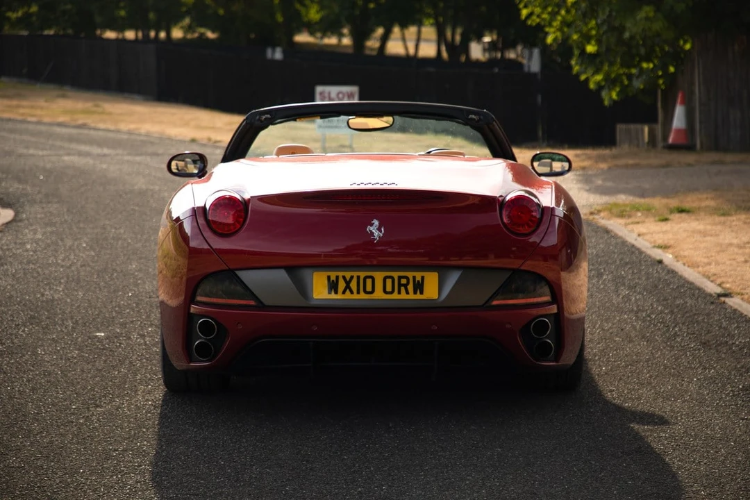 2010 Ferrari California - Image 18 of 30