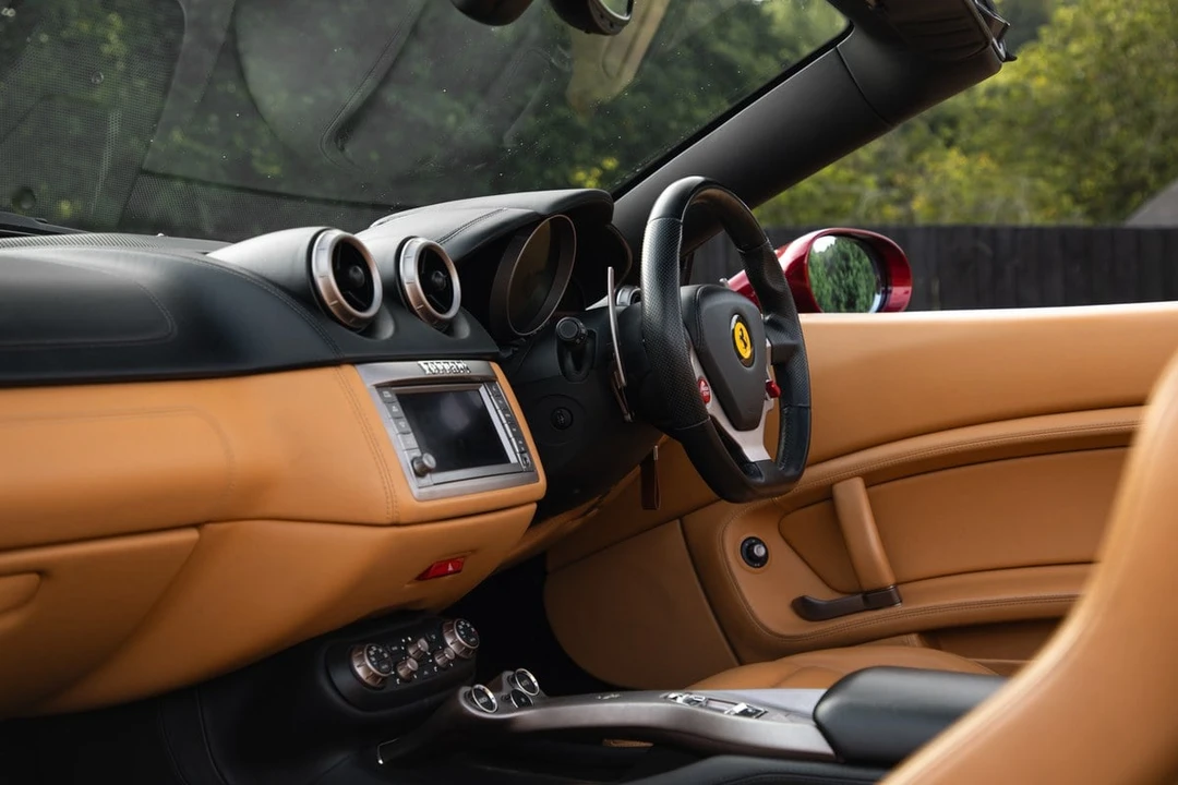 2010 Ferrari California - Image 5 of 30