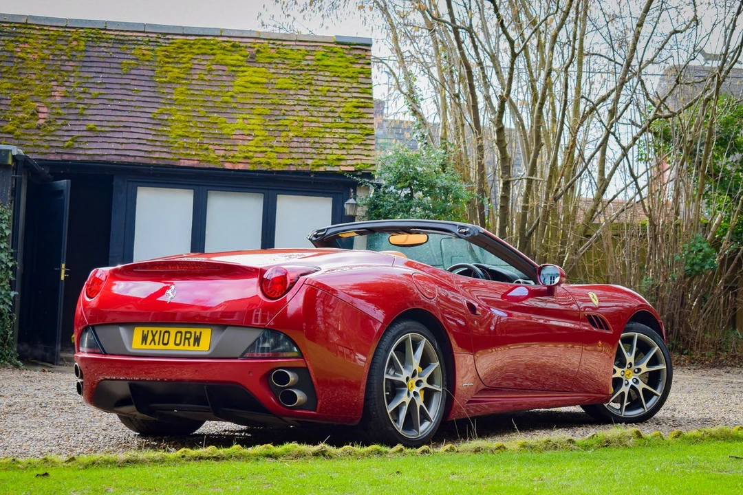 2010 Ferrari California - Image 5 of 30