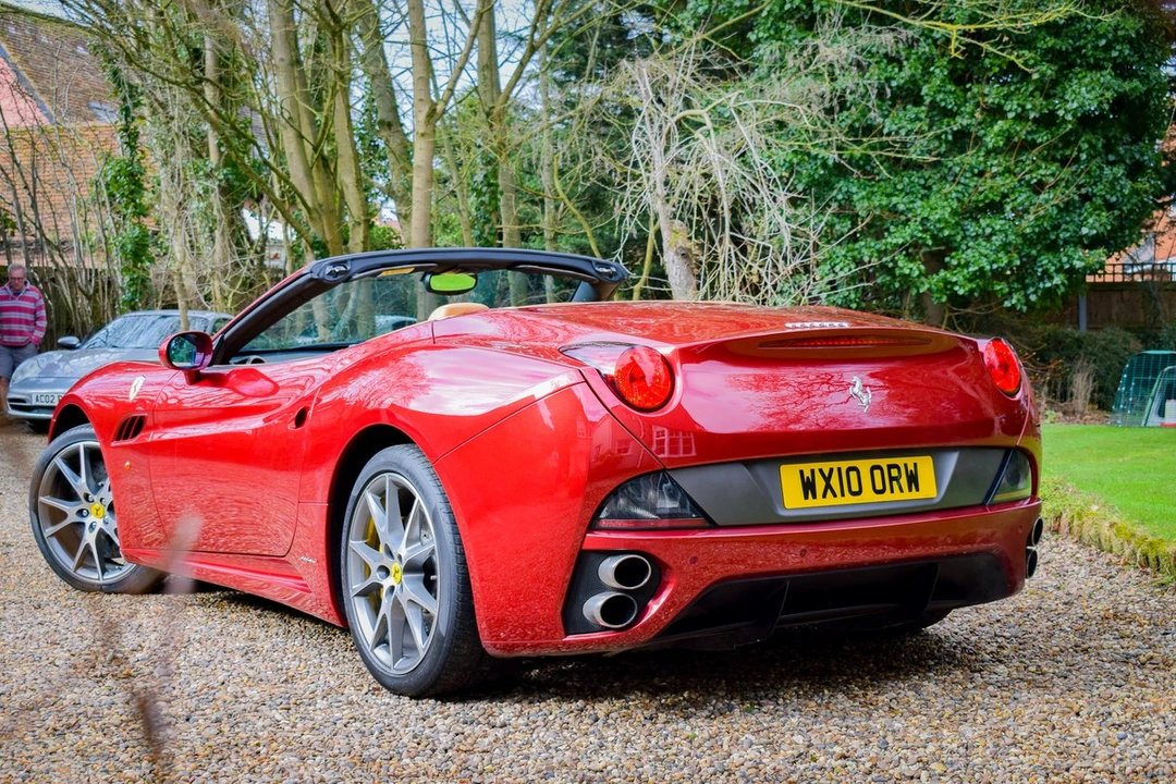 2010 Ferrari California - Image 7 of 30