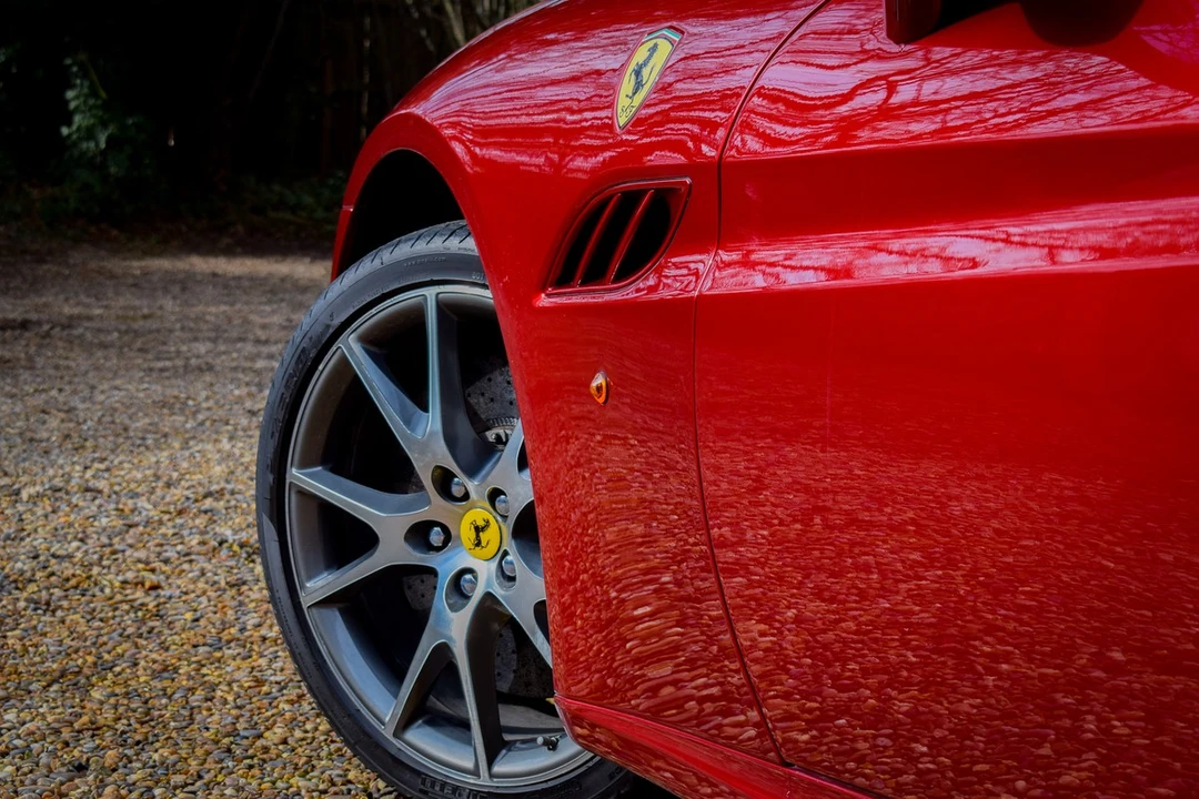 2010 Ferrari California - Image 21 of 30