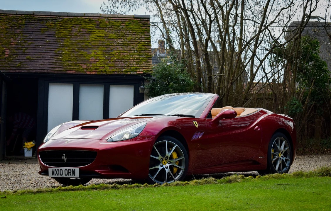 2010 Ferrari California - Image 17 of 30