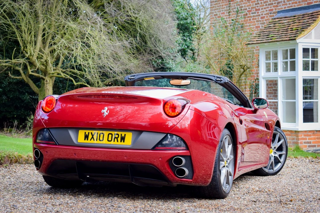 2010 Ferrari California - Image 14 of 30