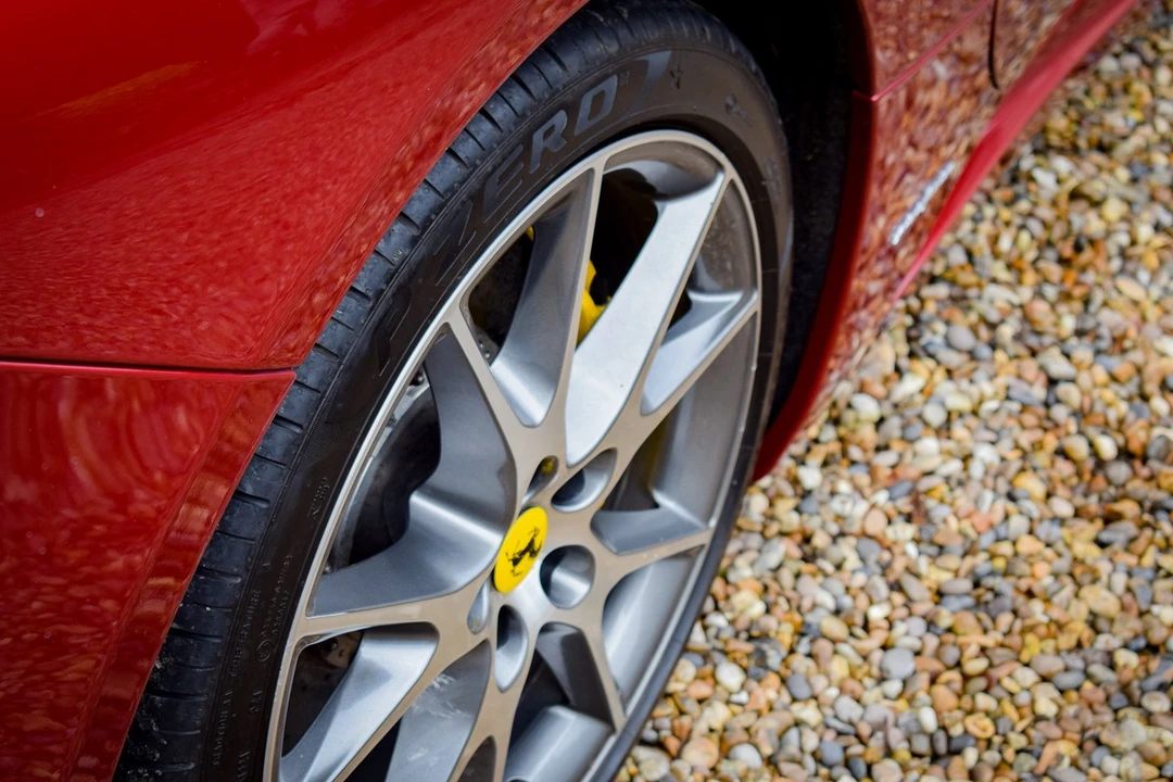 2010 Ferrari California - Image 23 of 30