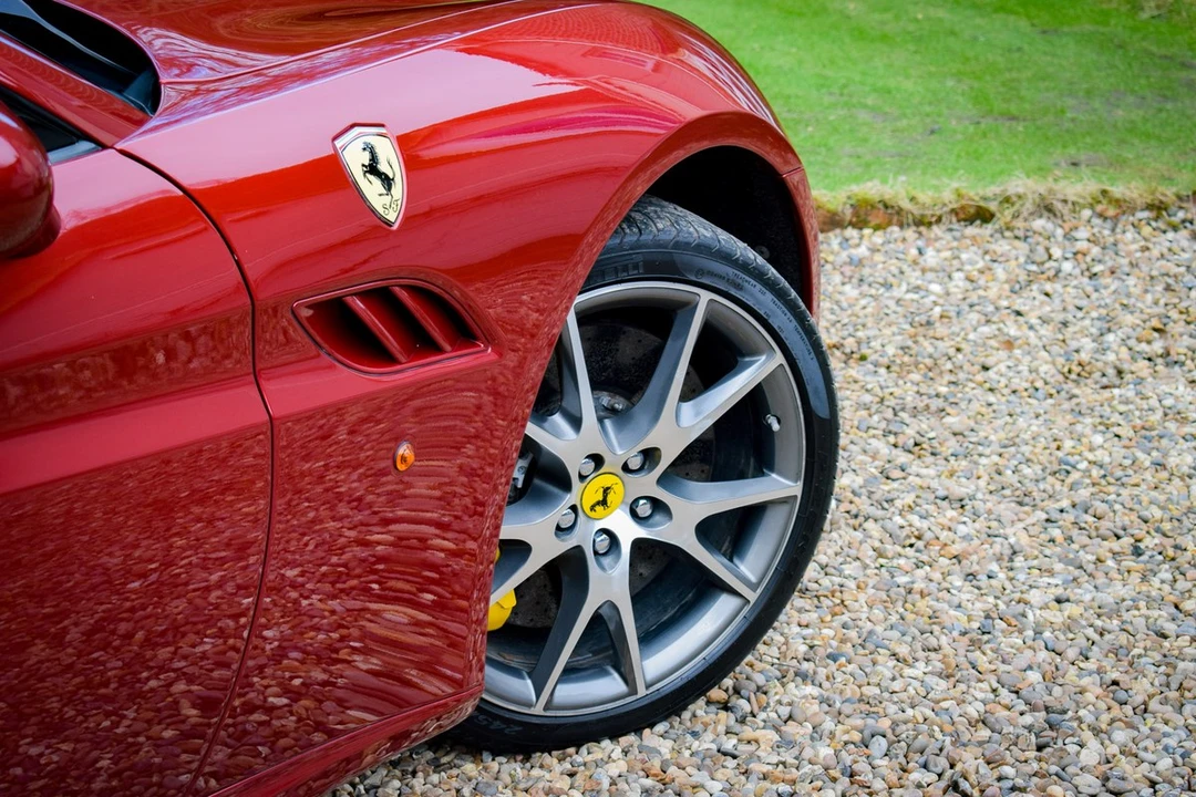 2010 Ferrari California - Image 22 of 30