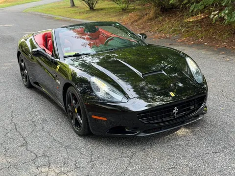 2010 Ferrari California Base 2dr Convertible