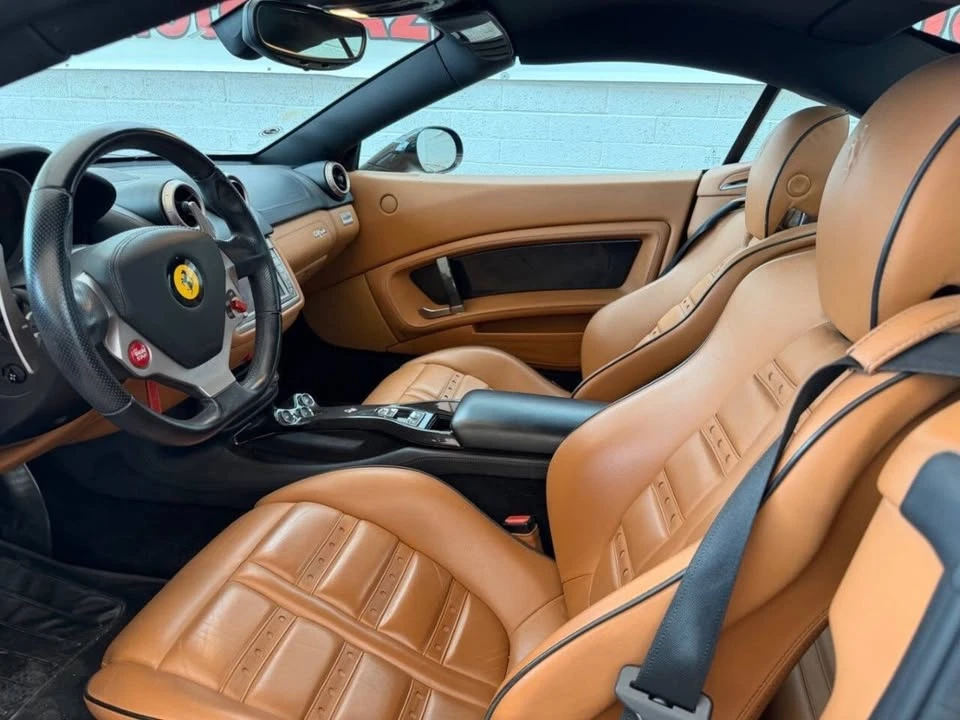 2010 Ferrari California - Image 7 of 12