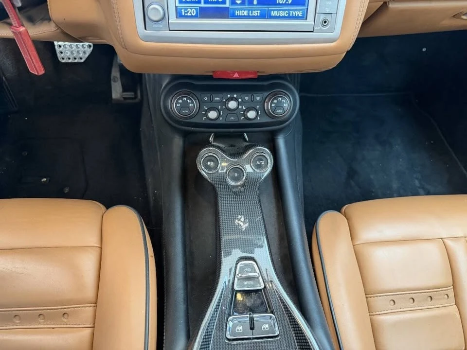 2010 Ferrari California - Image 10 of 13
