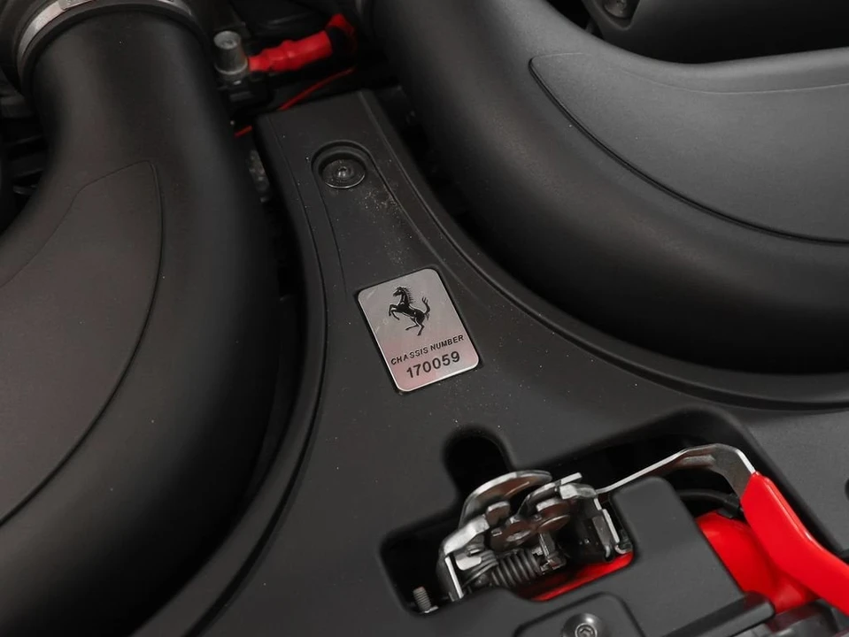 2010 Ferrari California - Image 18 of 31