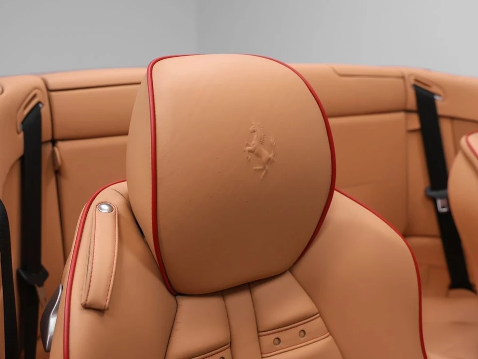2010 Ferrari California - Image 25 of 31