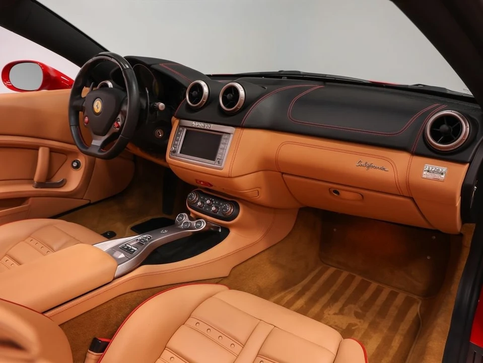 2010 Ferrari California - Image 28 of 31
