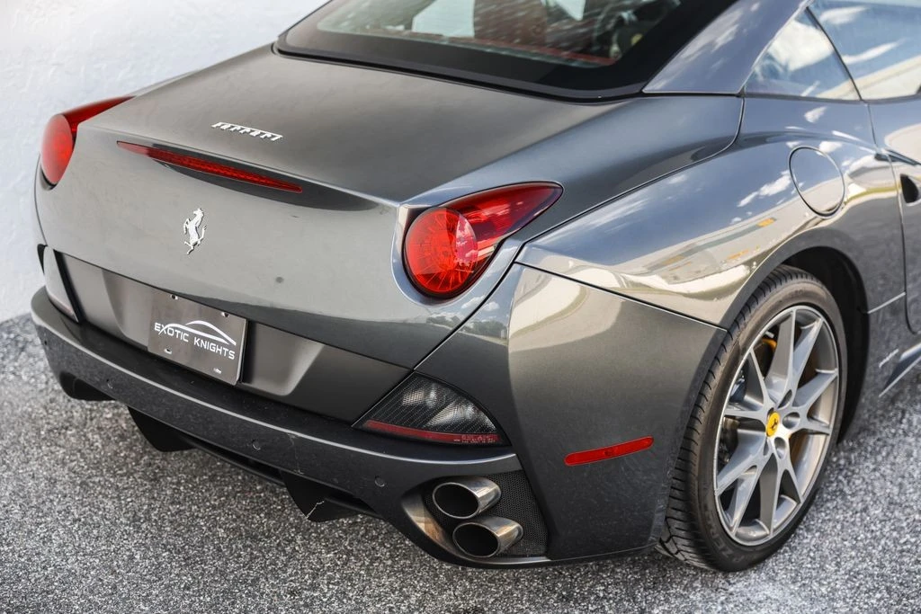 2010 Ferrari California - Image 9 of 31
