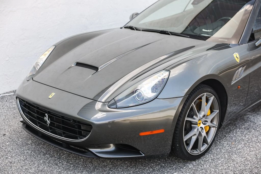 2010 Ferrari California - Image 23 of 31