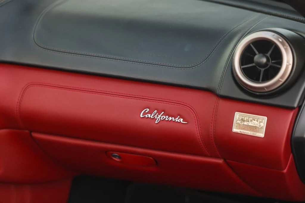 2010 Ferrari California - Image 28 of 31
