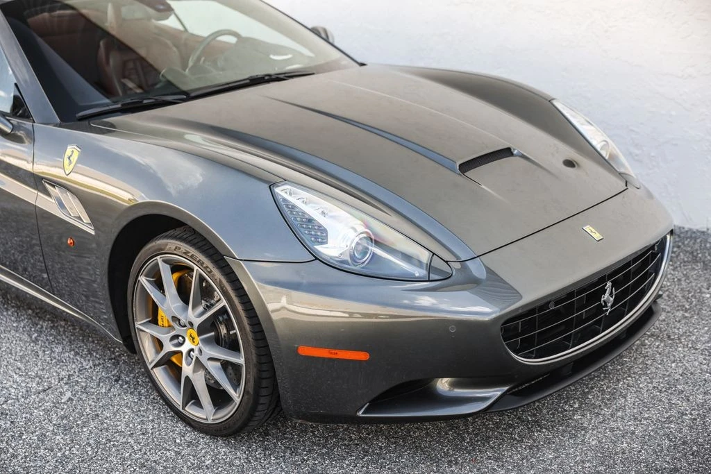 2010 Ferrari California - Image 6 of 31