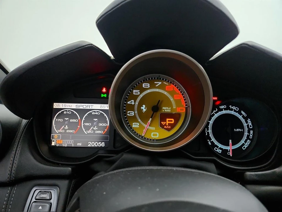 2010 Ferrari California - Image 15 of 31