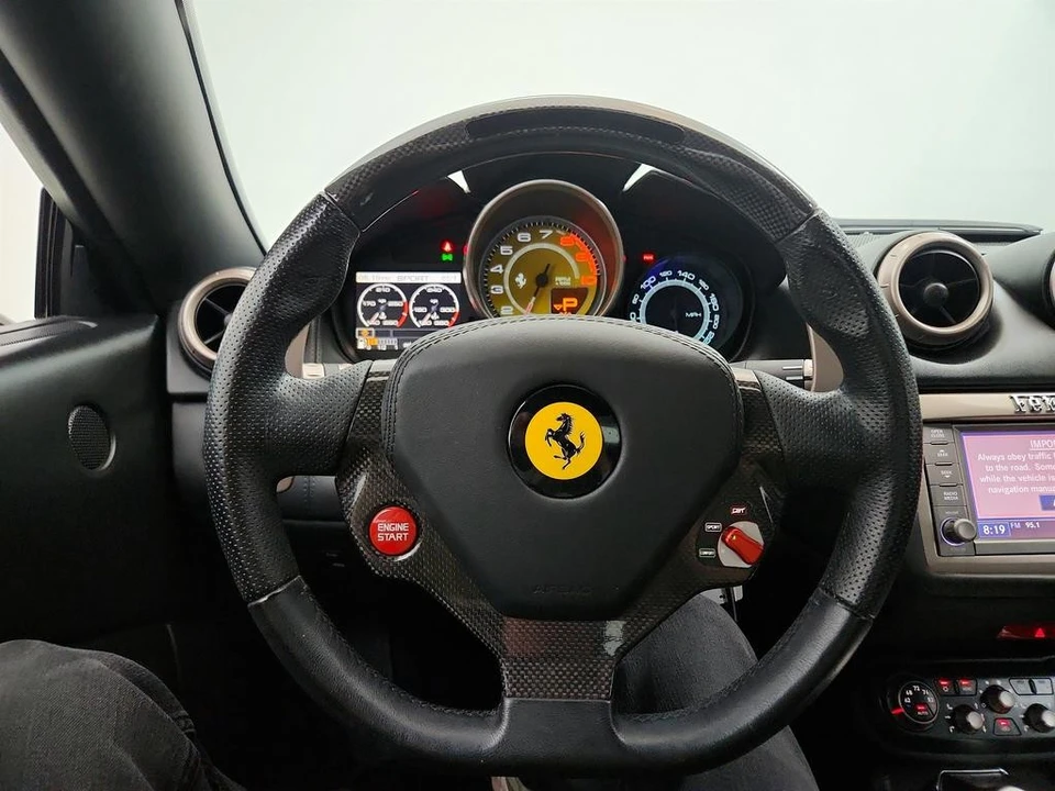 2010 Ferrari California - Image 16 of 31
