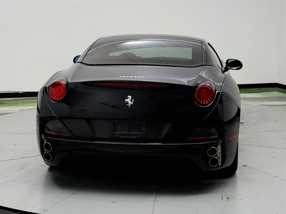 2010 Ferrari California - Image 6 of 31
