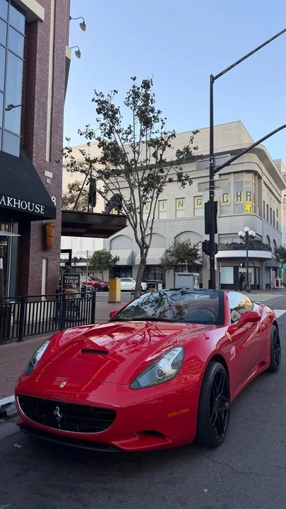 2010 Ferrari California - Image 6 of 8