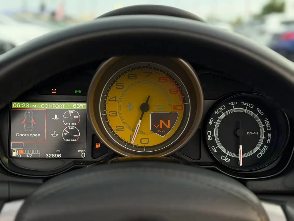 2010 Ferrari California - Image 13 of 20