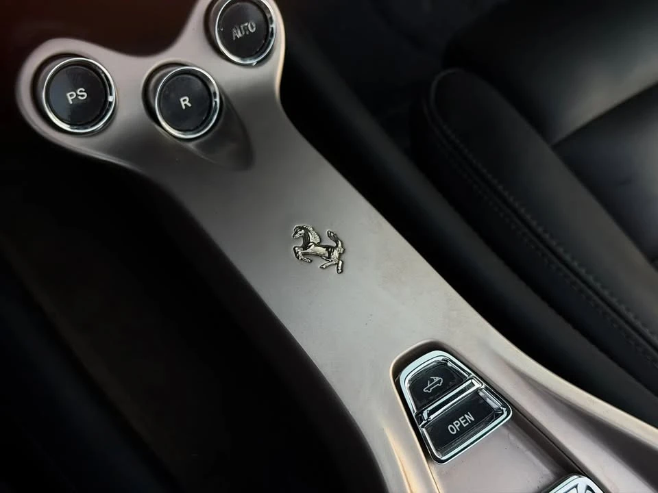 2010 Ferrari California - Image 16 of 20