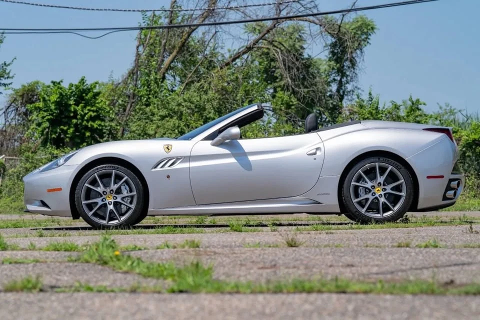 2010 Ferrari California - Image 13 of 20