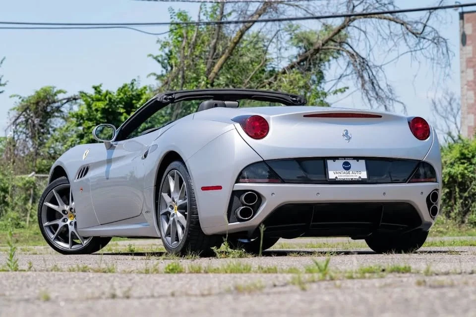 2010 Ferrari California - Image 17 of 20
