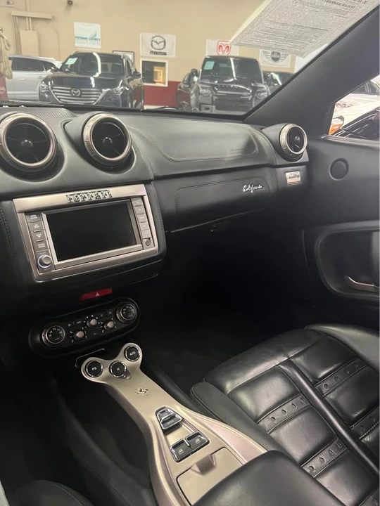 2010 Ferrari California - Image 10 of 10