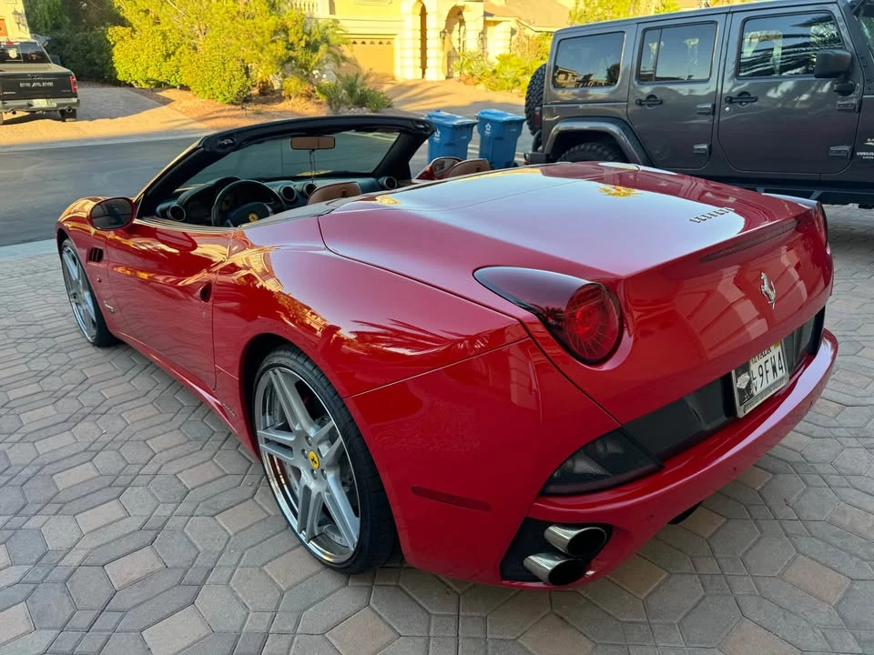 2010 Ferrari California - Image 2 of 6