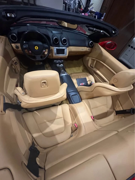 2010 Ferrari California - Image 5 of 7