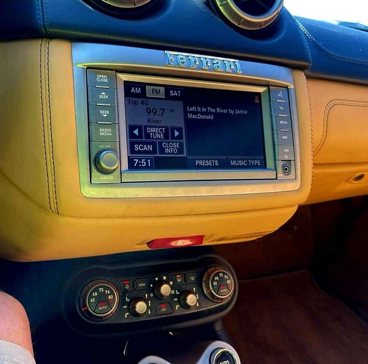 2010 Ferrari California - Image 16 of 20