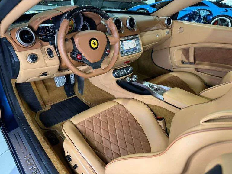 2010 Ferrari California - Image 10 of 17