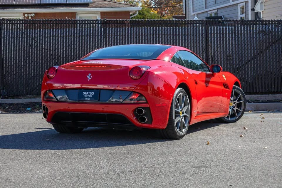 2010 Ferrari California - Image 7 of 16