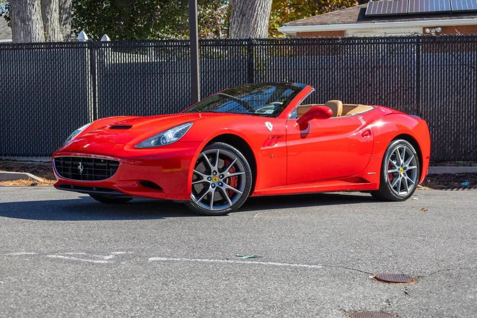 2010 Ferrari California - Image 4 of 16