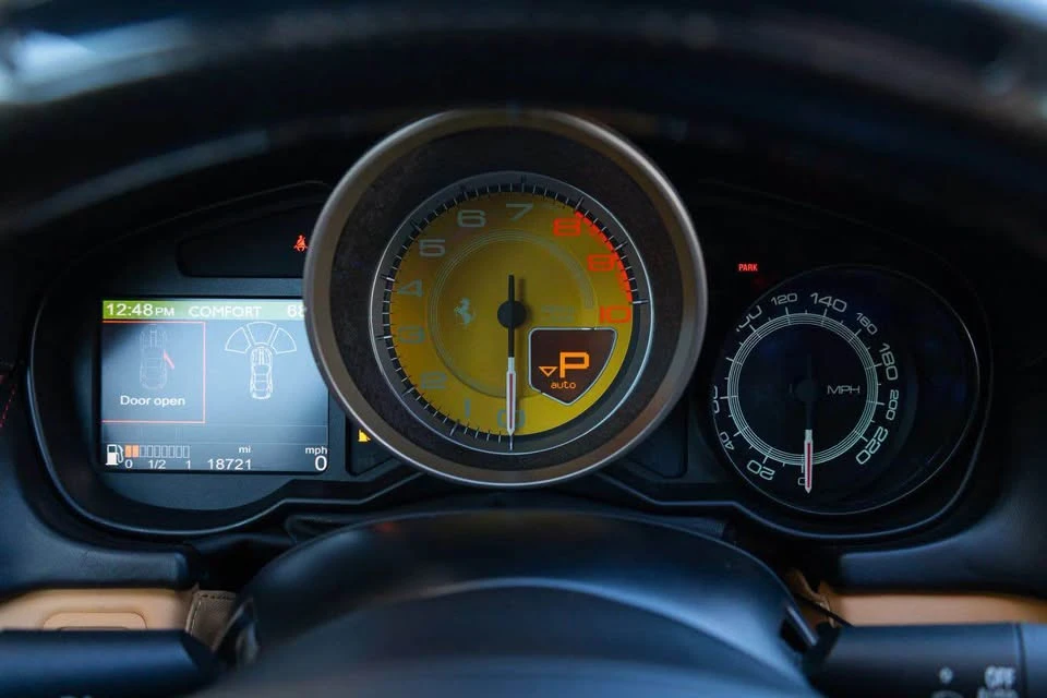 2010 Ferrari California - Image 13 of 16