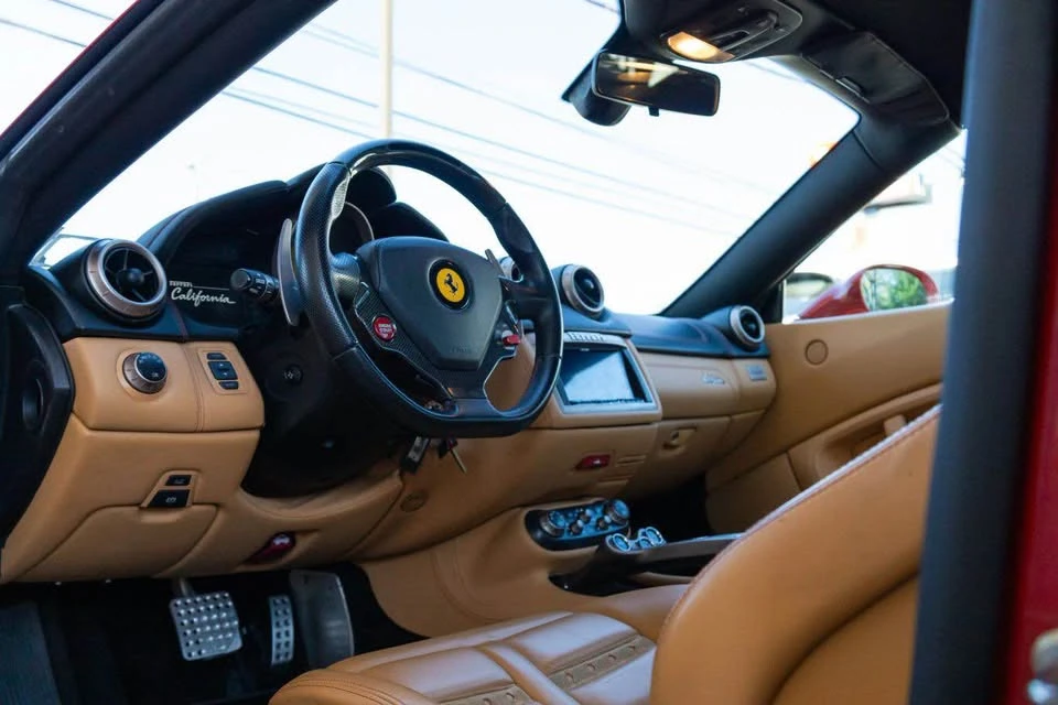 2010 Ferrari California - Image 11 of 16