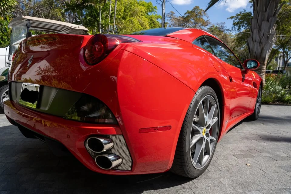 2010 Ferrari California - Image 6 of 17