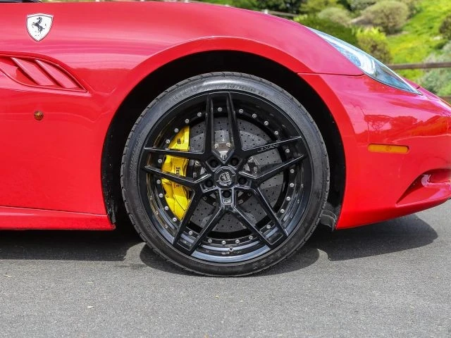 2010 Ferrari California - Image 13 of 21
