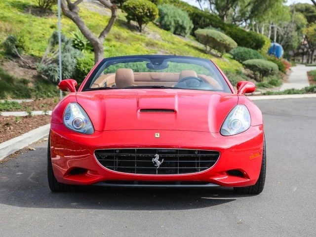 2010 Ferrari California - Image 2 of 21
