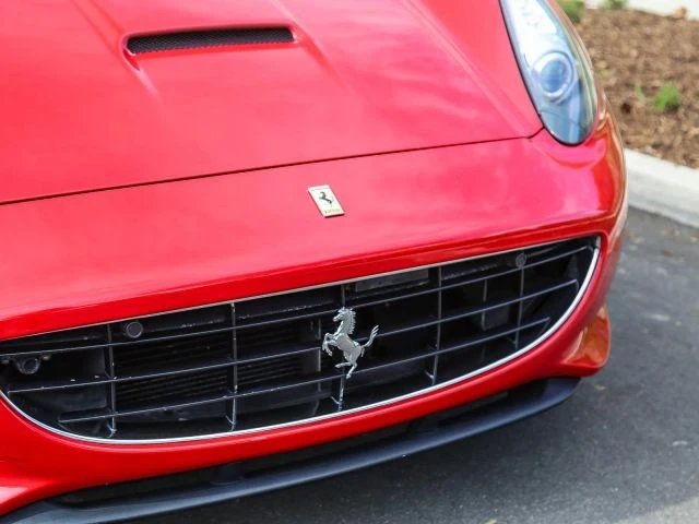 2010 Ferrari California - Image 12 of 21