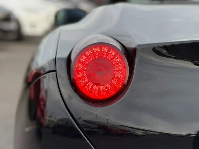 2010 Ferrari California - Image 11 of 31