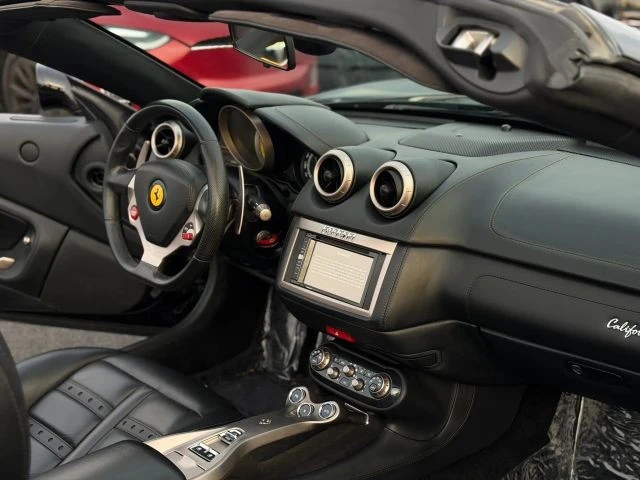 2010 Ferrari California - Image 18 of 31